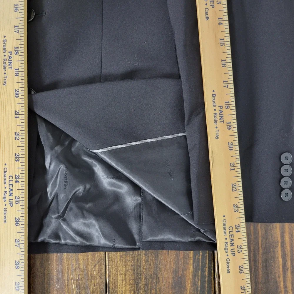 Calvin Klein Men's Sport Coat Blazer Two Button Solid Black Wool Blend XSLIM 38S